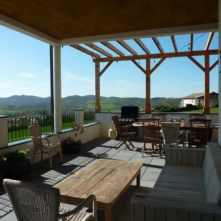 Bed & Breakfast Kilima Juu Treziers